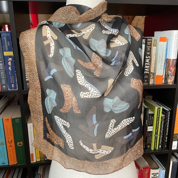 vintage scarf - Picture 3 of 6